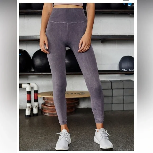 NWOT FREE PEOPLE FP Movement Good Karma Womens Leggings washed gray XS/S - Picture 2 of 7